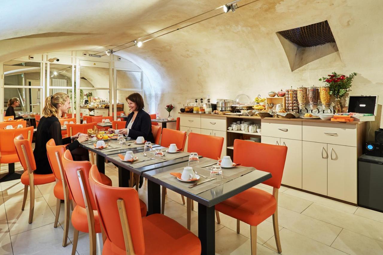 Le Relais Saint Charles 3* Parijs